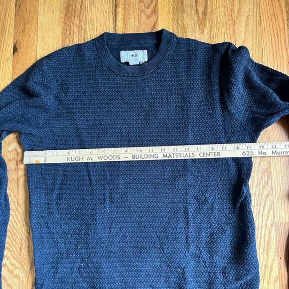 H&M Blue Crewneck Sweater Knitted Classic - Picture 6 of 7